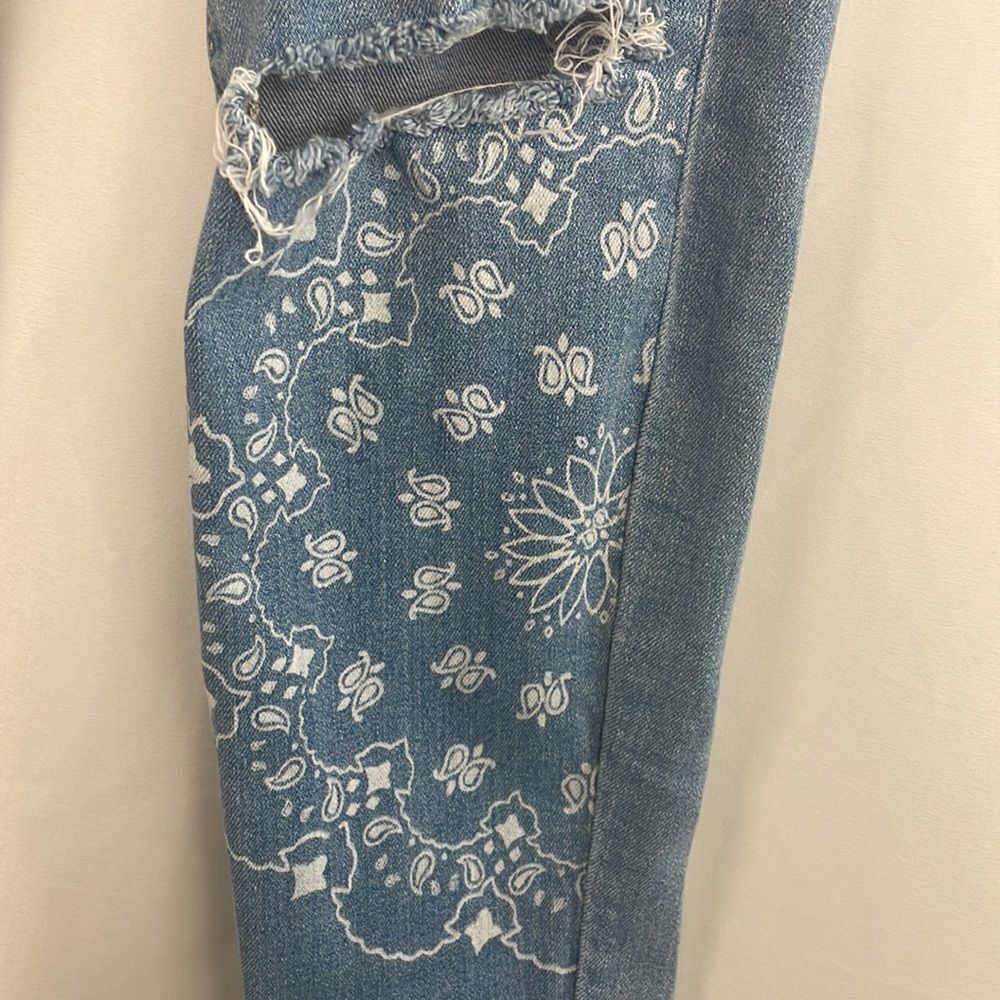 Distressed Print Jeans  - Picture 6 of 10